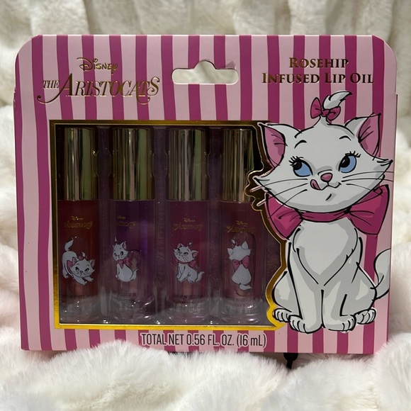 Taste Beauty Other - Disney Aristocats Rosehip Infused Lip Oil Set